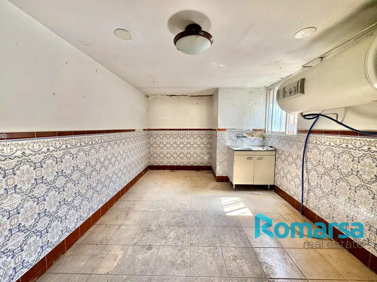 Detached homes for sale in Ávila  with Heating, Private garden and Parquet flooring