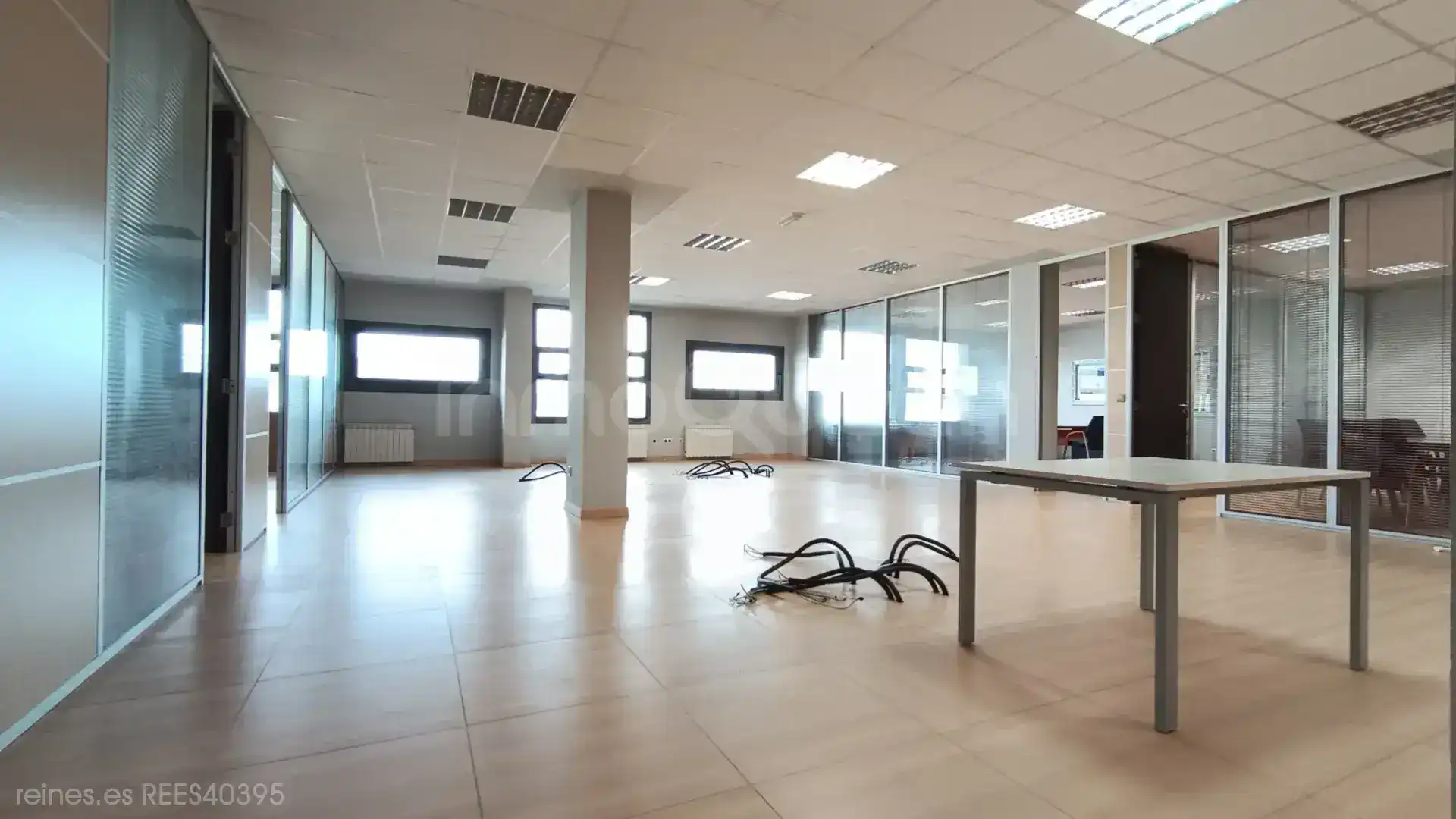 Oficina de alquiler en Llanera, Asturias