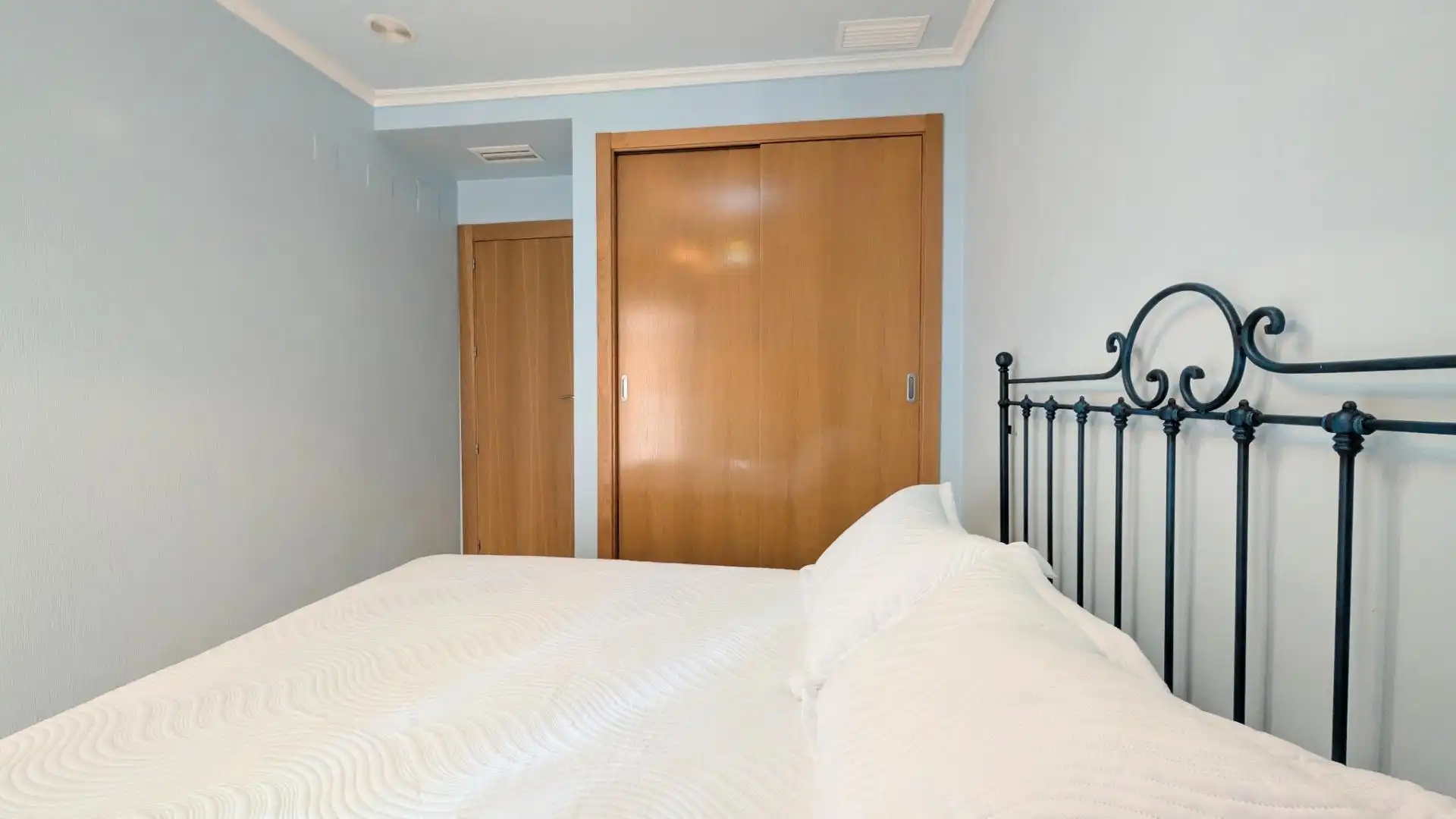 Dormitori de Casa o xalet de lloguer en Santa Pola amb Aire condicionat, Calefacció i Jardí privat