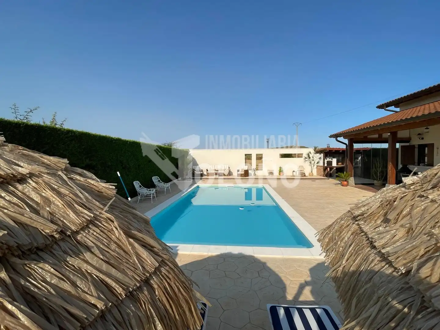 Piscina de Casa o chalet en venta en Cuzcurrita de Río Tirón con Calefacción, Jardín privado y Parquet