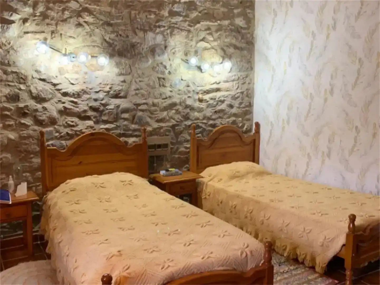 Habitación de Casa adosada en venta en Forallac con Balcón