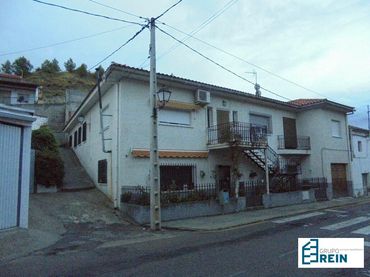 Local commercial à vendre à Borox