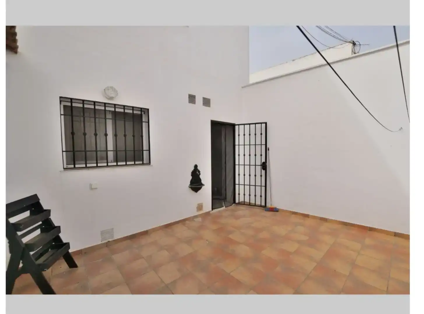 Vista exterior de Casa adosada en venta en Cuevas del Becerro, Málaga