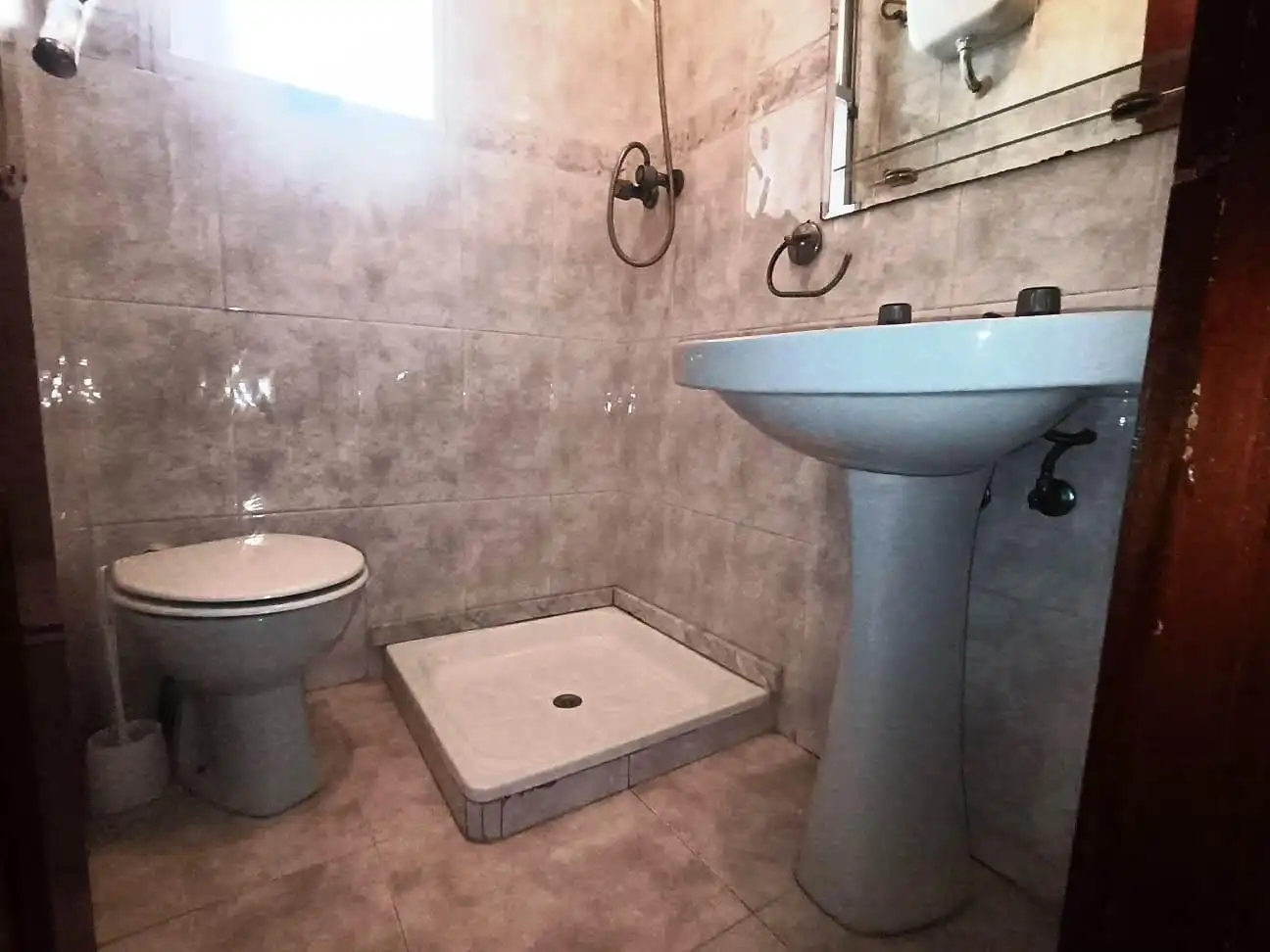 Badezimmer von Wohnung zum Verkauf in Cieza mit Klimaanlage und Balkon