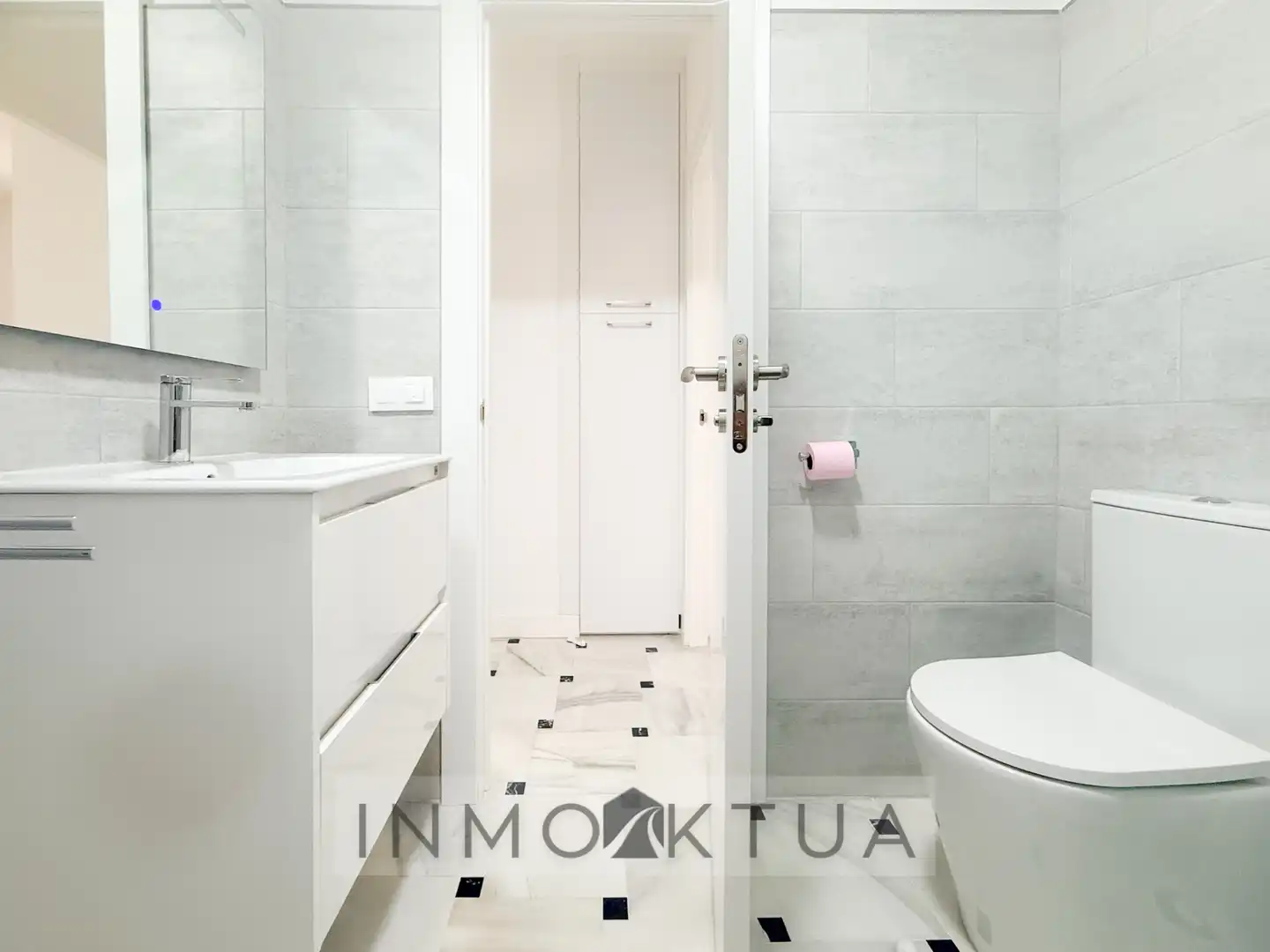 Baño de Piso en venta en Jerez de la Frontera con Aire acondicionado, Horno y Lavadora