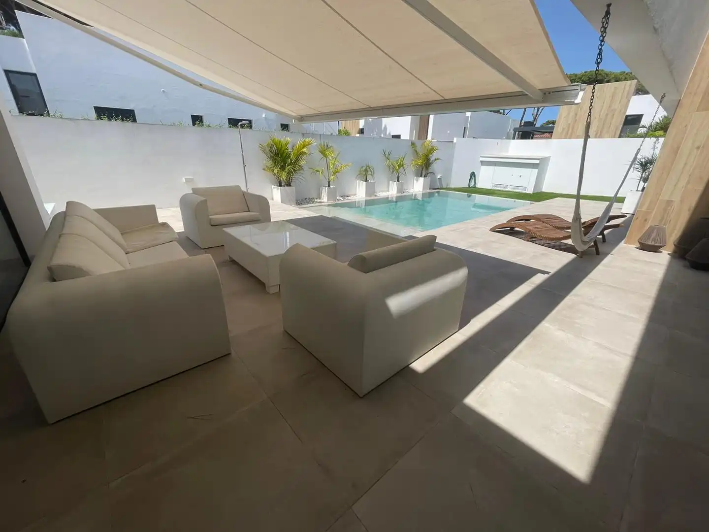 Terraza de Casa o chalet en venta en Chiclana de la Frontera con Aire acondicionado, Calefacción y Jardín privado