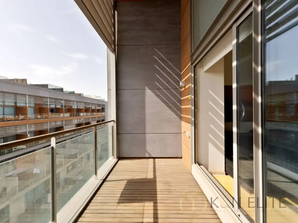 Loft zur Miete in Calle Cruz Roja, Barrio de la Luz