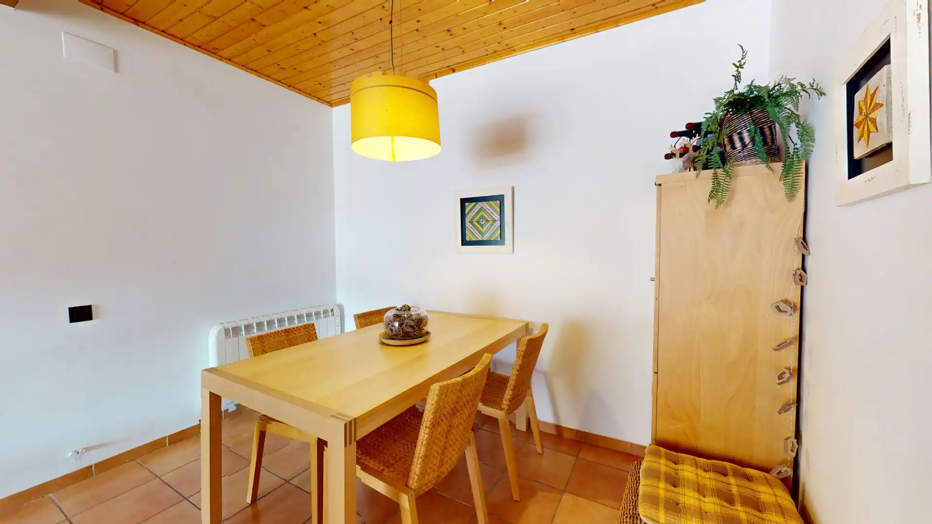 Comedor de Piso en venta en Prades con Calefacción, Terraza y Horno