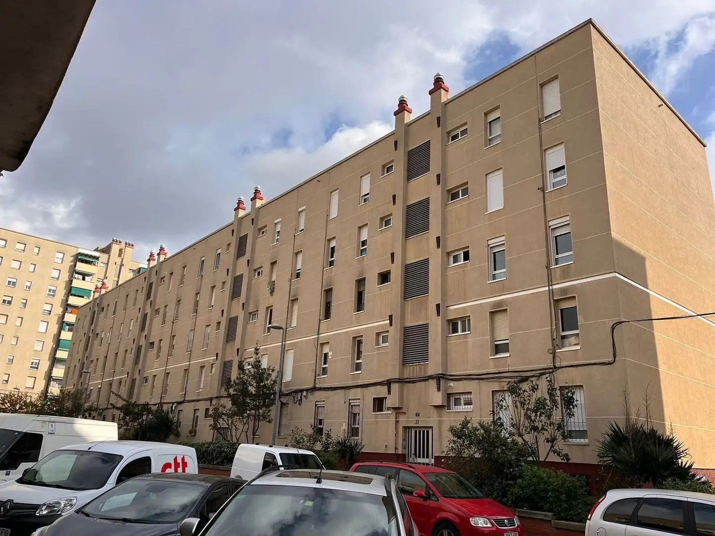 Vista exterior de Local de alquiler en Sabadell
