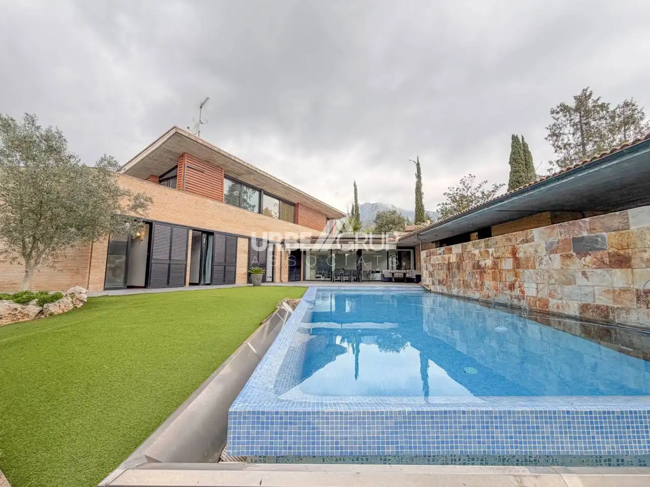Exterior view of Houses for rent in Matadepera, Barcelona