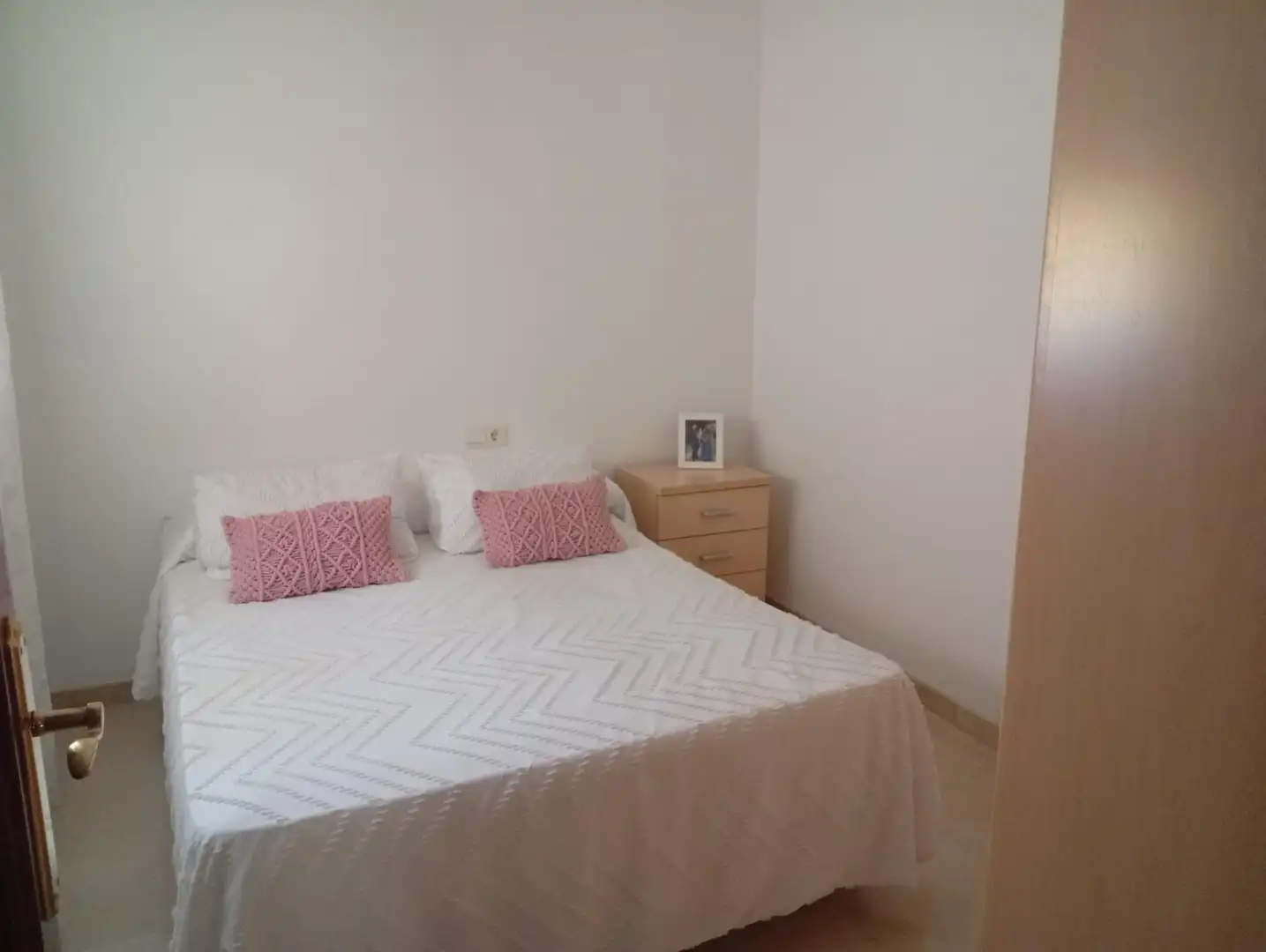 Habitación de Casa adosada en venta en Alcalá de Guadaira con Aire acondicionado, Calefacción y Terraza