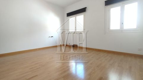 Foto 2 de Piso en venta en Carrer de Marià Benlliure, 136, Sistrells, Badalona