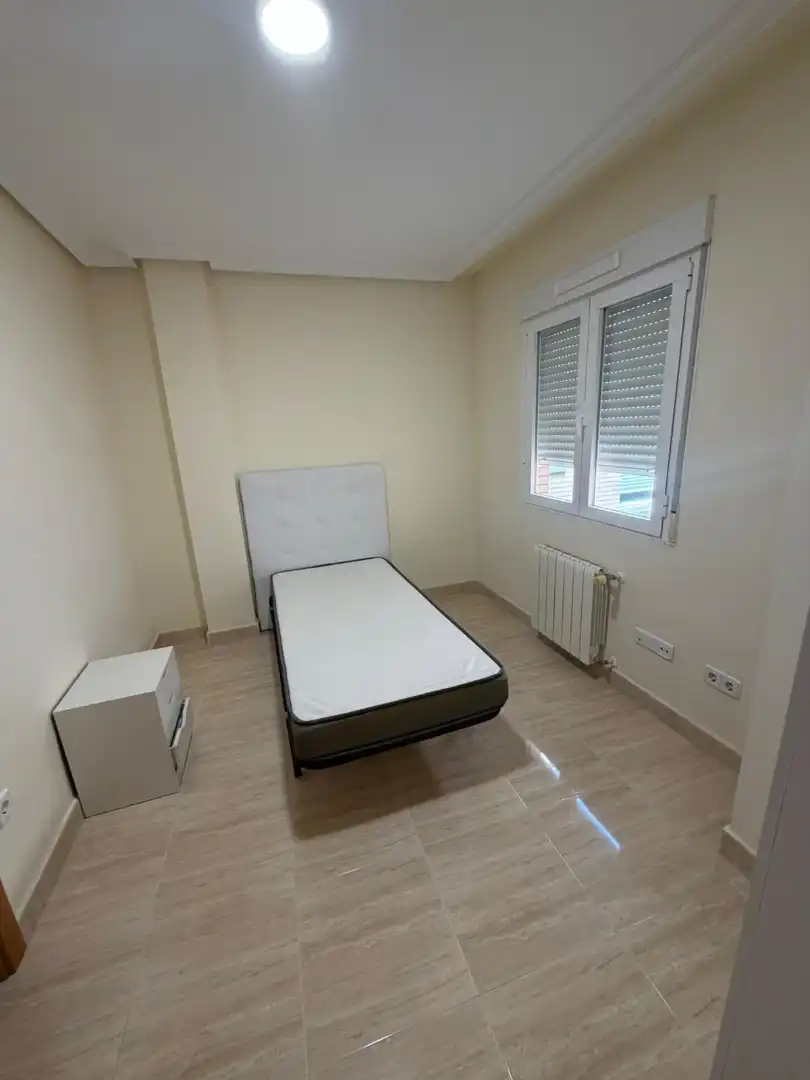 Habitación de Piso en venta en Puertollano con Calefacción, Trastero y Amueblado