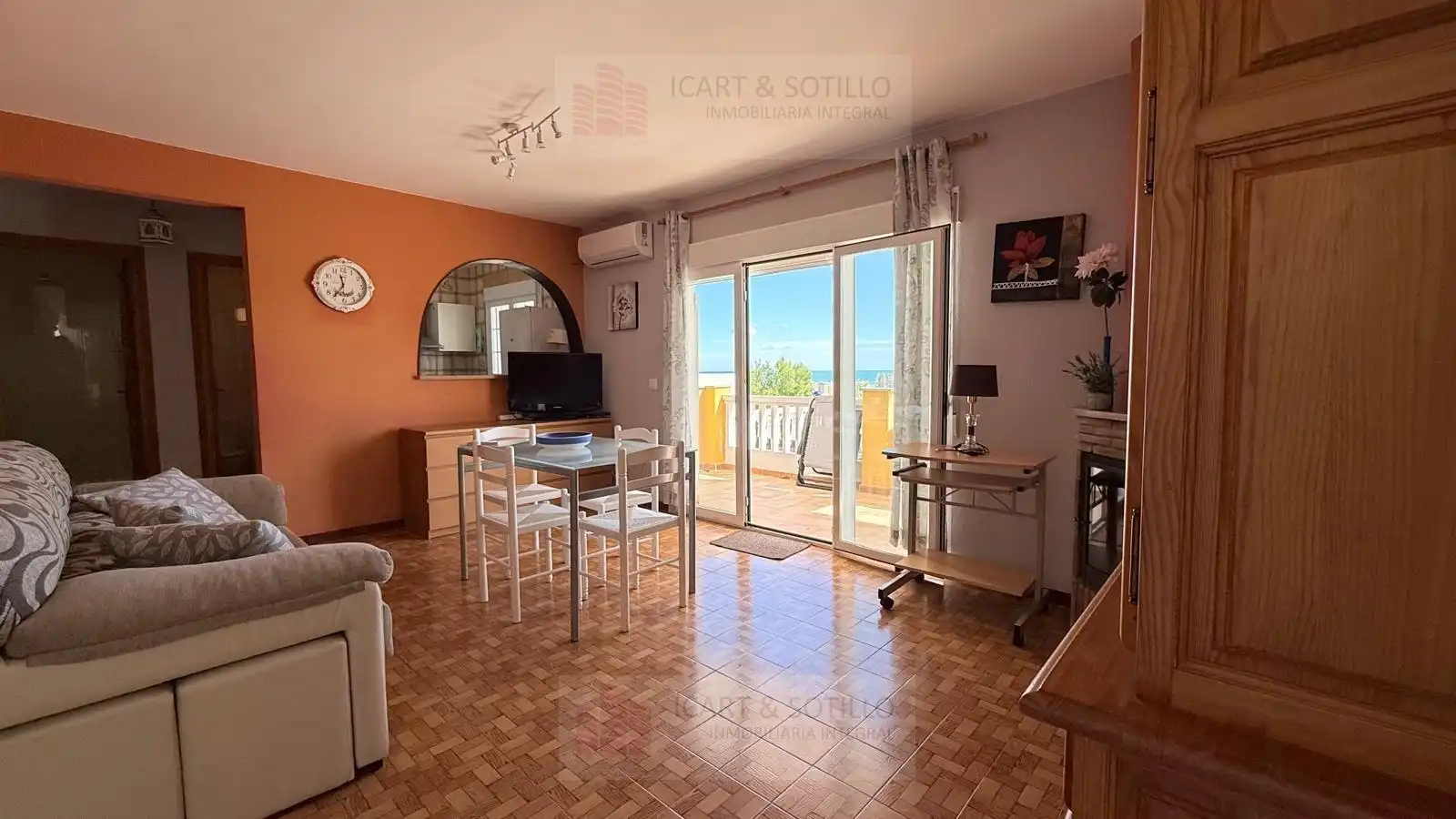Sala d'estar de Pis en venda en Peñíscola / Peníscola amb Aire condicionat, Calefacció i Jardí privat