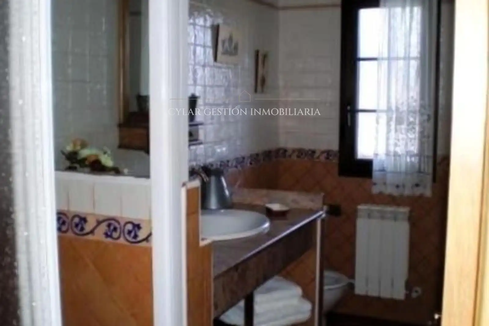 Bathroom of Houses for sale in La Calzada de Béjar   with Heating, Private garden and Terrace