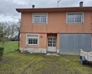 Vista exterior de Casa o xalet en venda en Curtis amb Calefacció i Jardí privat