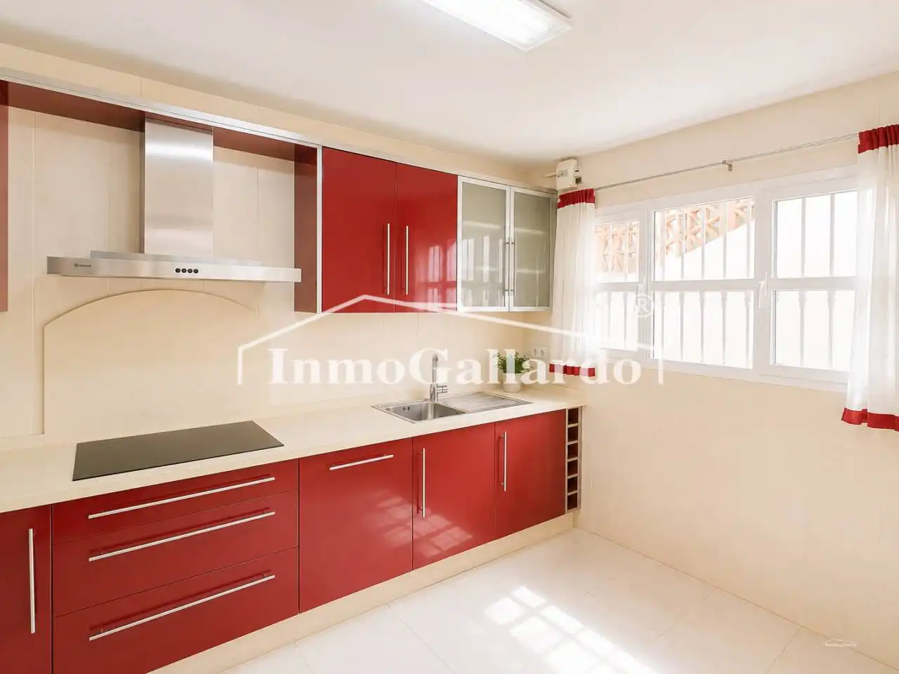 Kitchen of Detached homes for sale in Rincón de la Victoria  with Air Conditioner, Heating and Terrace
