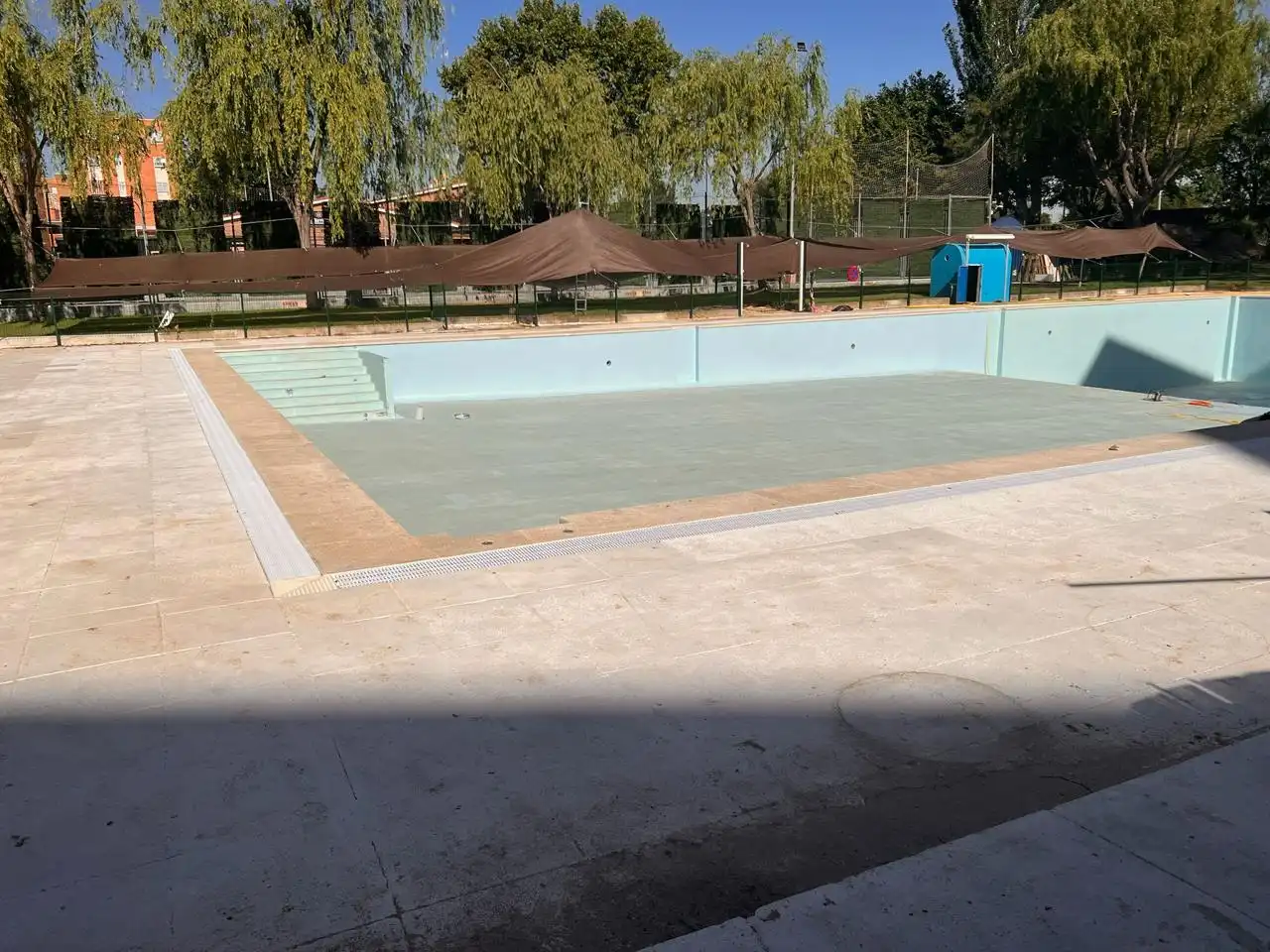 Piscina de Piso en venta en Torrejón de Ardoz con Calefacción y Terraza