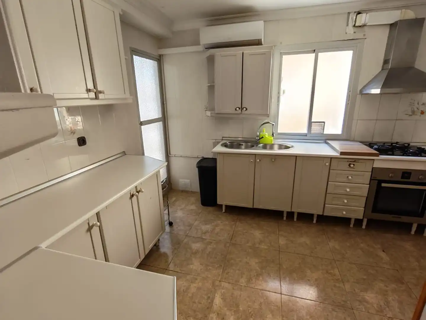 Cocina de Piso de alquiler en Murcia con Aire acondicionado, Calefacción y Amueblado