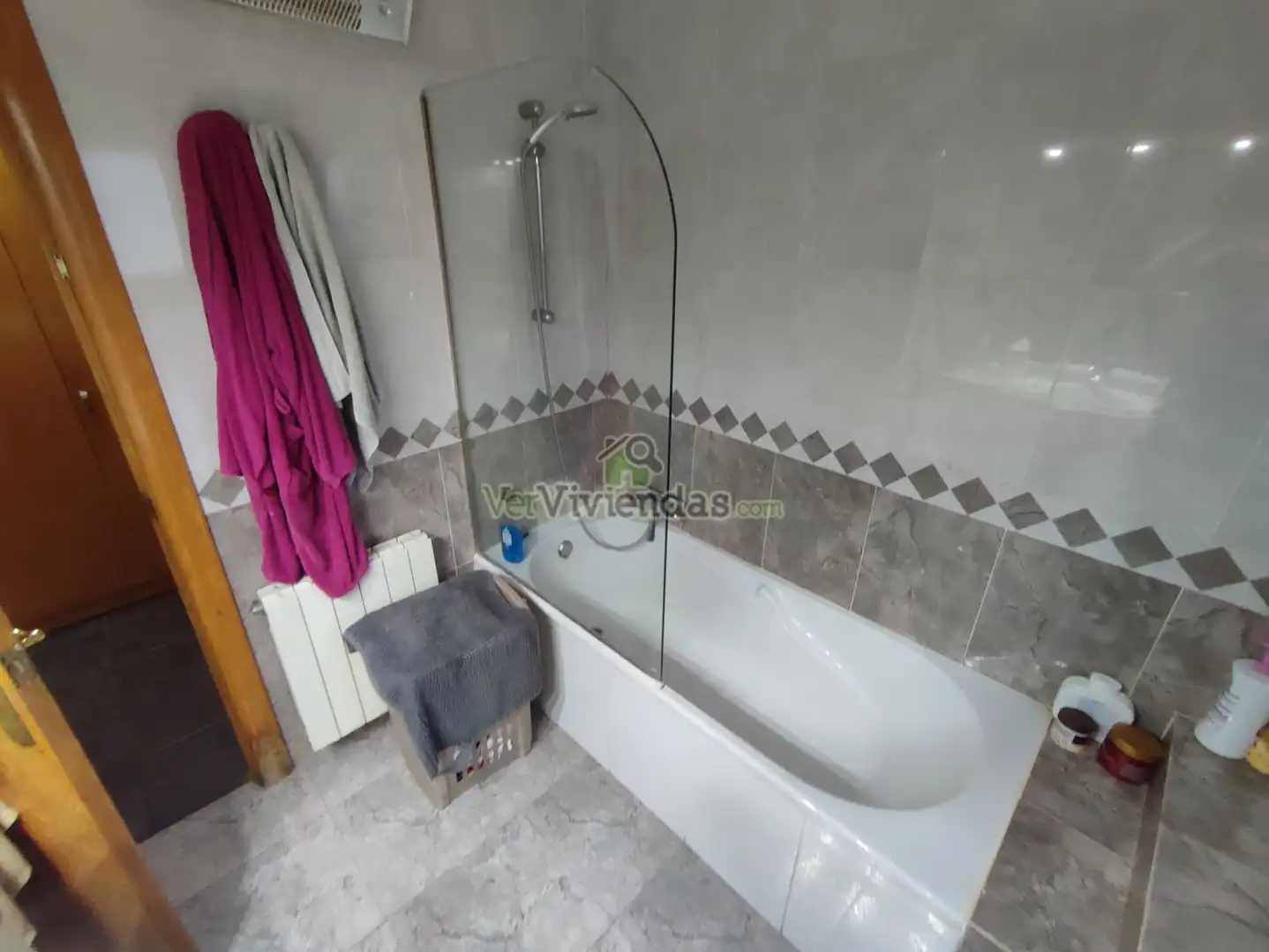 Bany de Casa o xalet en venda en Vacarisses amb Aire condicionat, Calefacció i Jardí privat