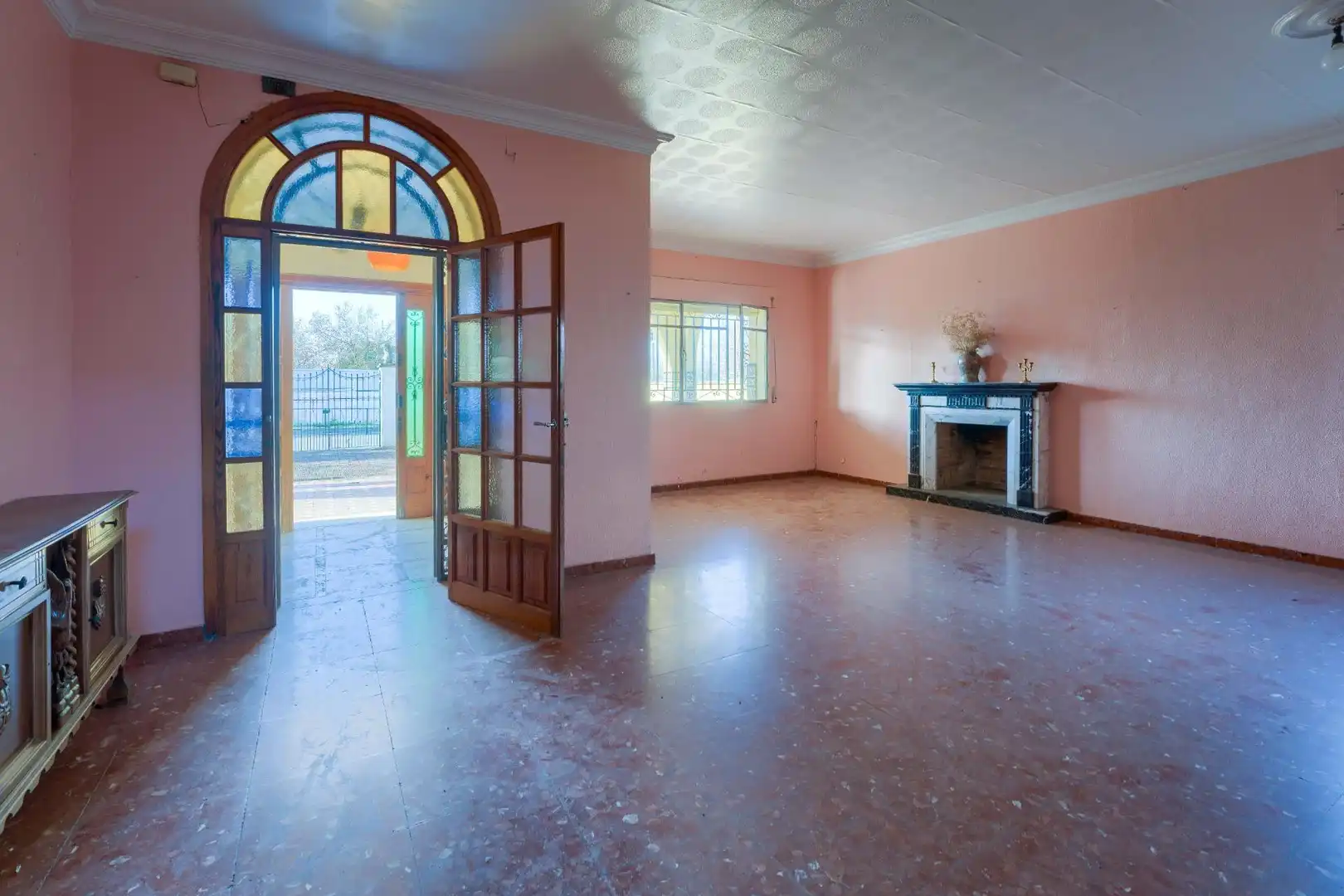 Houses for sale in Sanlúcar la Mayor  with Air Conditioner, Private garden and Terrace