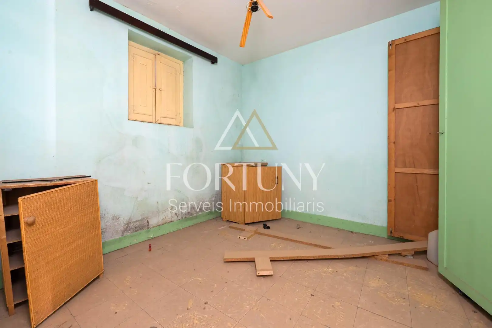 Edificio en venta en TORRES JORDI, L'Espluga de Francolí