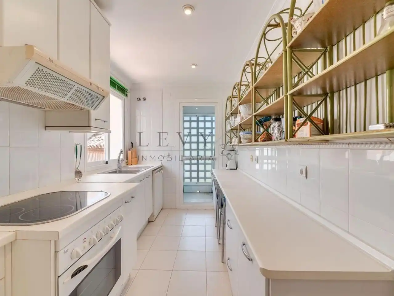 Wohnung mit Pool zum Verkauf in Nueva Andalucía, imagen 17