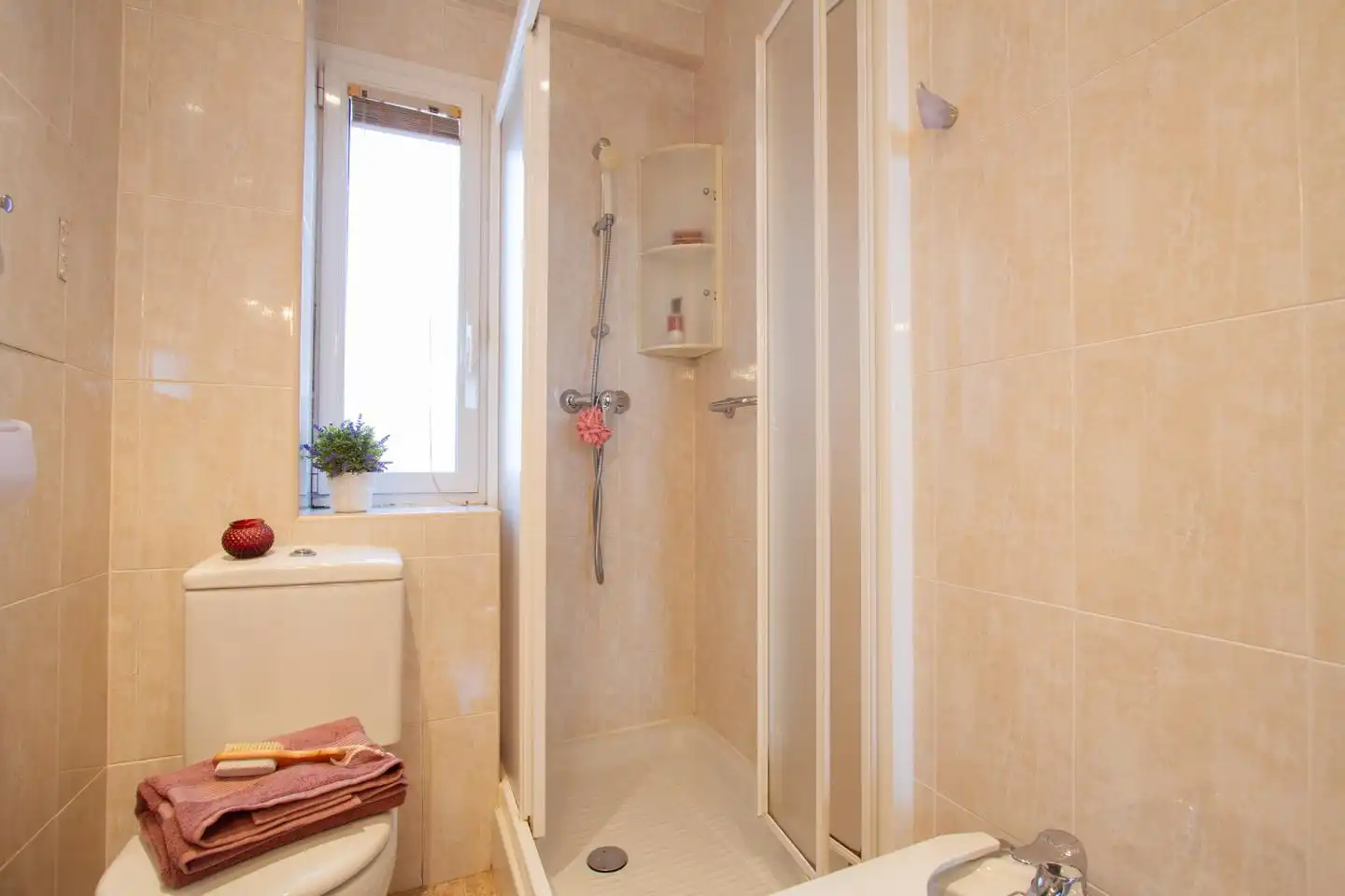 Baño de Ático en venta en Ansoáin / Antsoain con Calefacción, Terraza y Amueblado