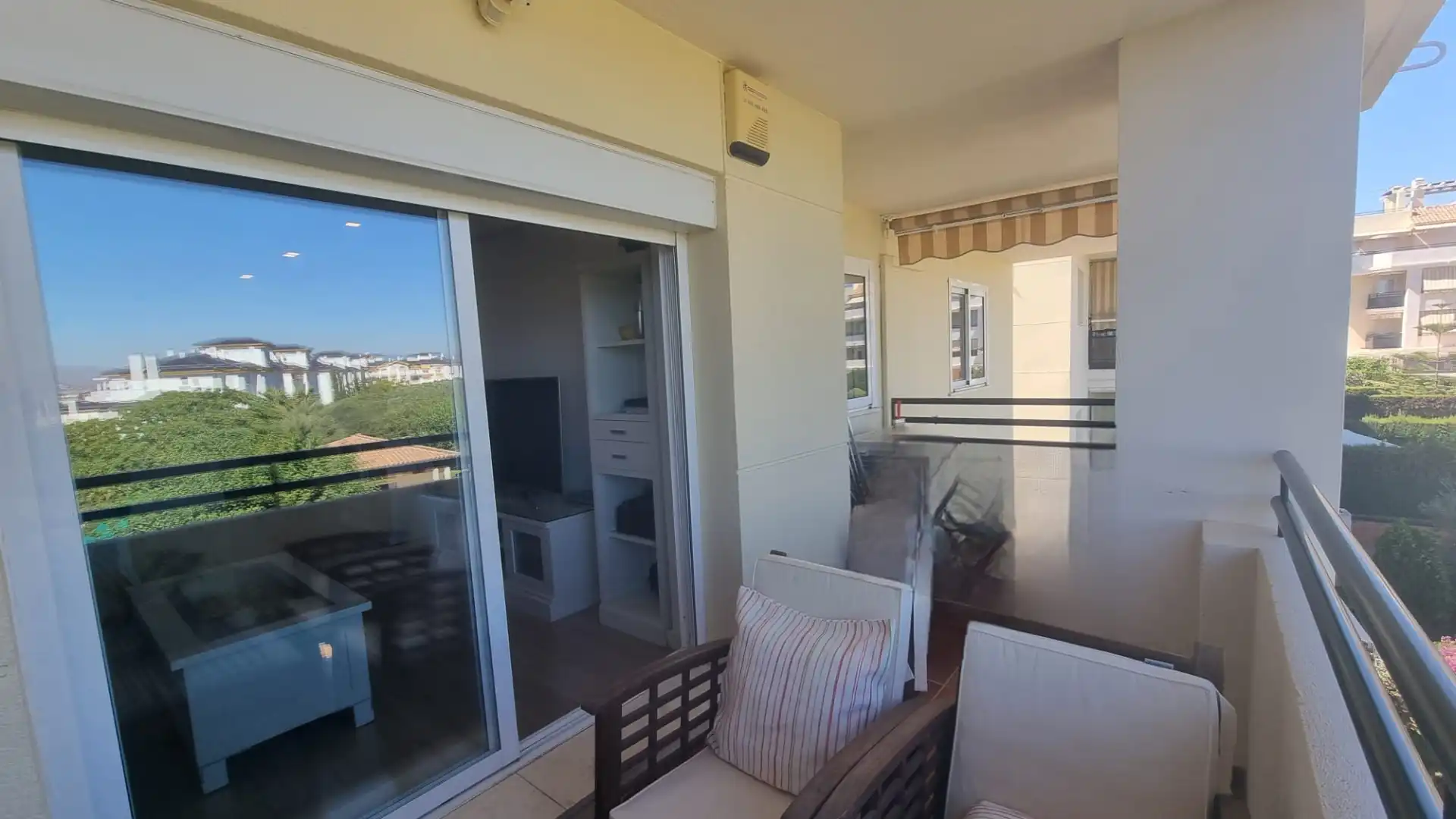 Flat with pool to rent in Churriana, imagen 7