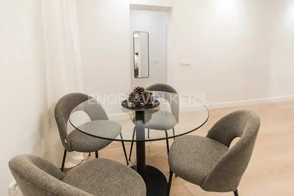 Dining room of Flat for sale in Madrid  with Air Conditioner, Heating and Parquet flooring