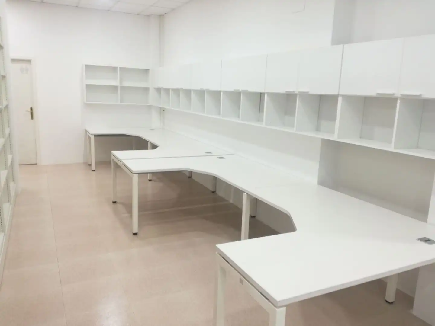 Commercial properties for rent in Ripollet  with Air Conditioner, Heating and Furnished