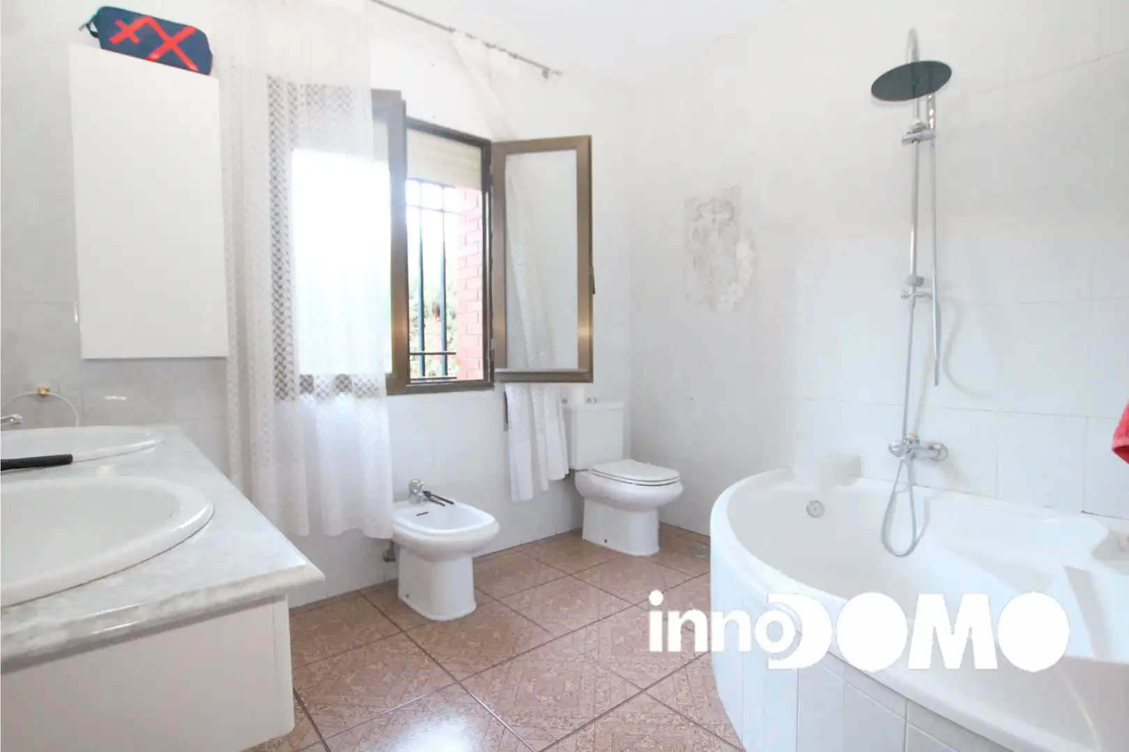 Bathroom of Houses for sale in Bargas  with Air Conditioner, Heating and Private garden
