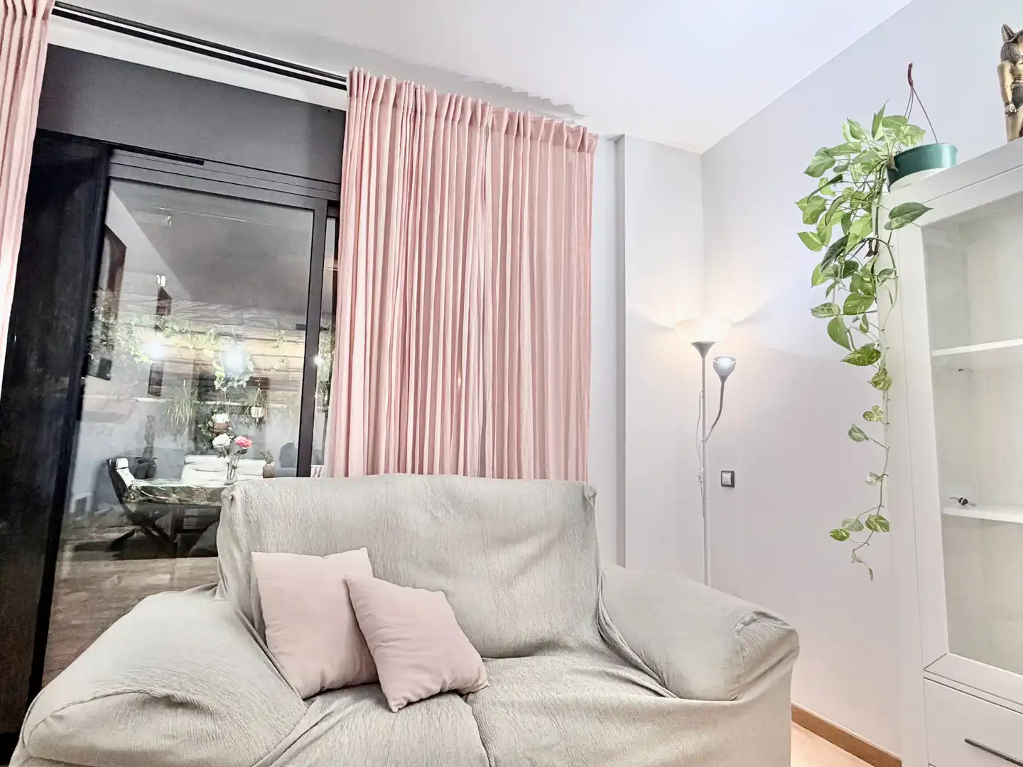 Bedroom of Ground floor for sale in Badalona  with Air Conditioner, Heating and Private garden