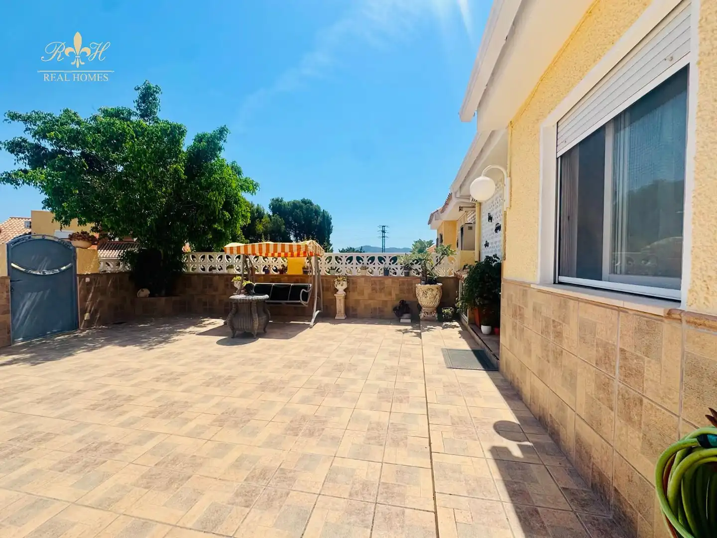 Terrassa de Casa adosada en venda en La Nucia amb Aire condicionat, Traster i Piscina