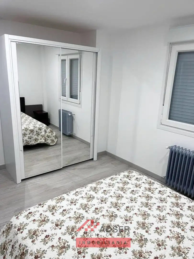 Schlafzimmer von Wohnung zum Verkauf in  Logroño mit Heizung, Parkett und Terrasse
