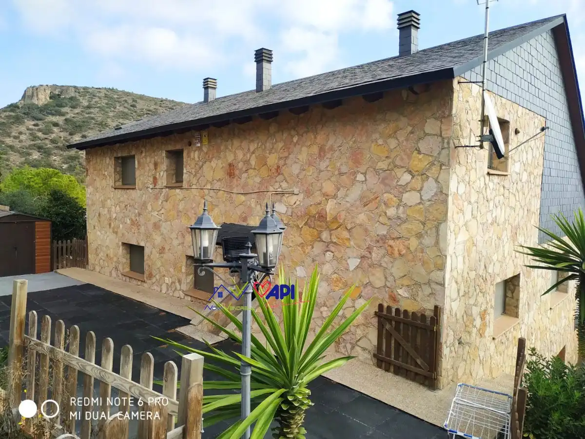 Vista exterior de Casa o chalet en venta en El Vendrell con Aire acondicionado, Calefacción y Jardín privado