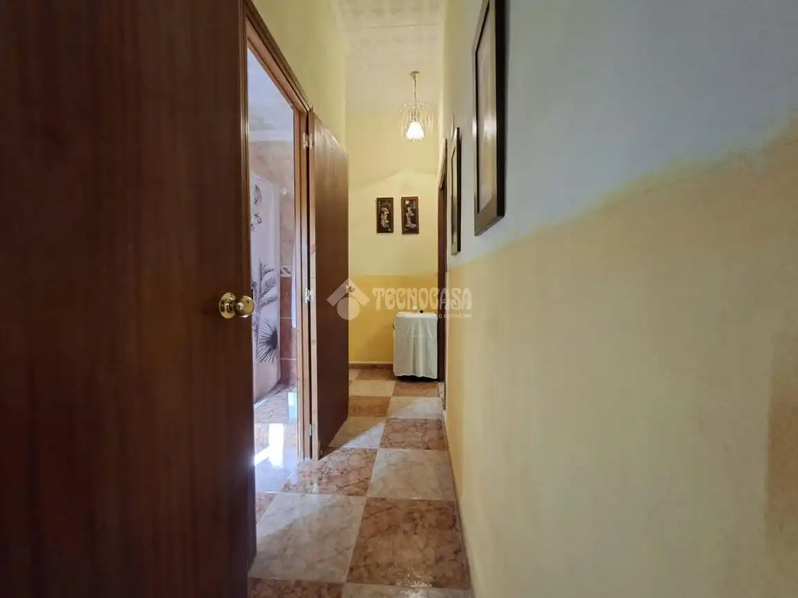 Detached homes for sale in Darro