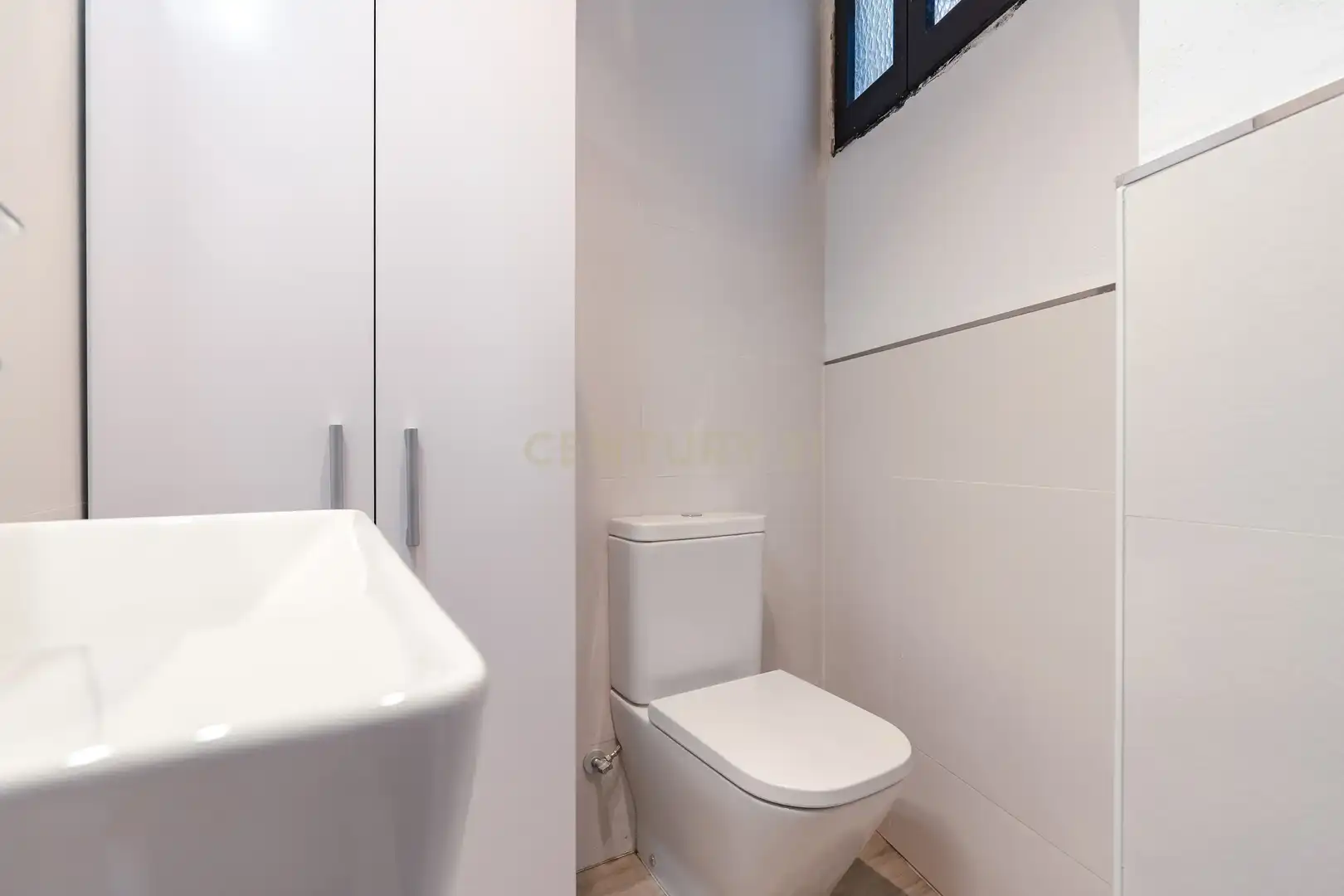 Baño de Casa o chalet en venta en Vilanova i la Geltrú con Aire acondicionado y Alarma