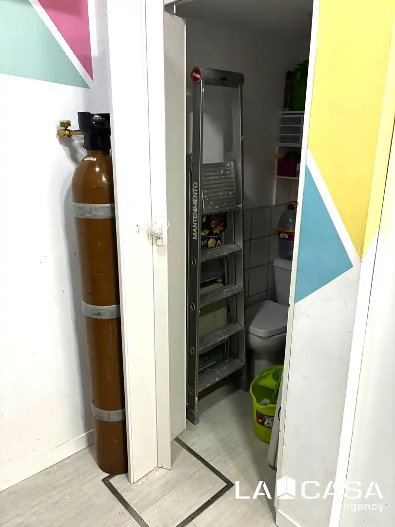 Local comercial en traspaso en San Pablo - Santa Justa, imagen 6