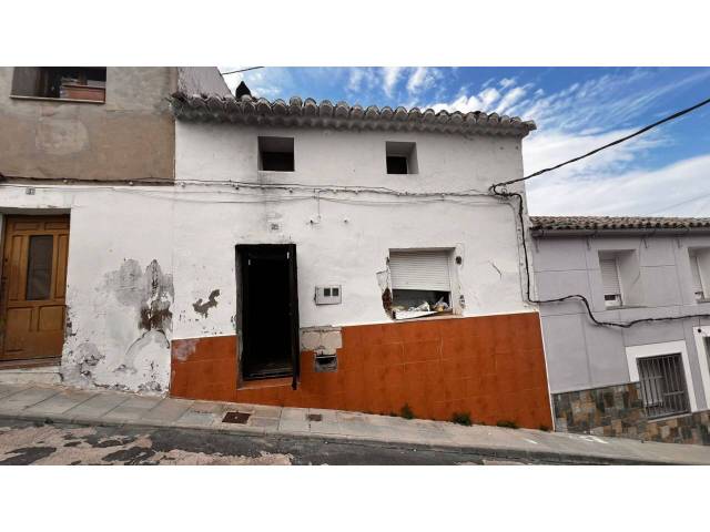 Casa-chalet en Venta en Caudete