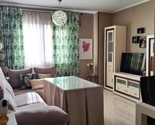 Living room of Flat for sale in  Sevilla Capital  with Air Conditioner