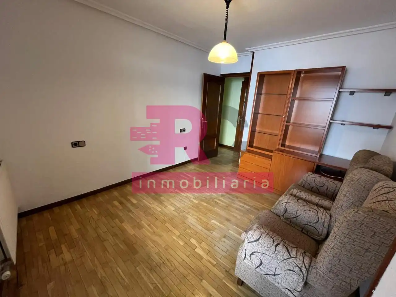 Sala de estar de Piso en venta en Salamanca con Calefacción y Parquet