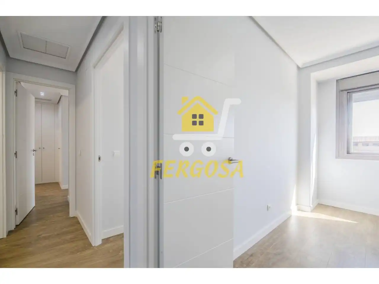 Piso en venta en Navalcarnero con Aire acondicionado, Calefacción y Piscina comunitaria