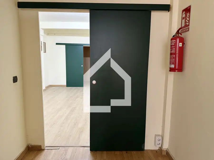 Local en venta en San Vicente del Raspeig / Sant Vicent del Raspeig con Parquet