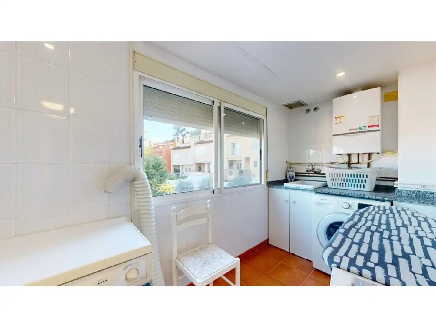 Vista exterior de Casa o chalet en venta en Torrent con Aire acondicionado, Calefacción y Jardín privado