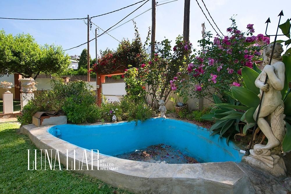 Piscina de Casa o xalet en venda en Gavà amb Jardí privat i Traster