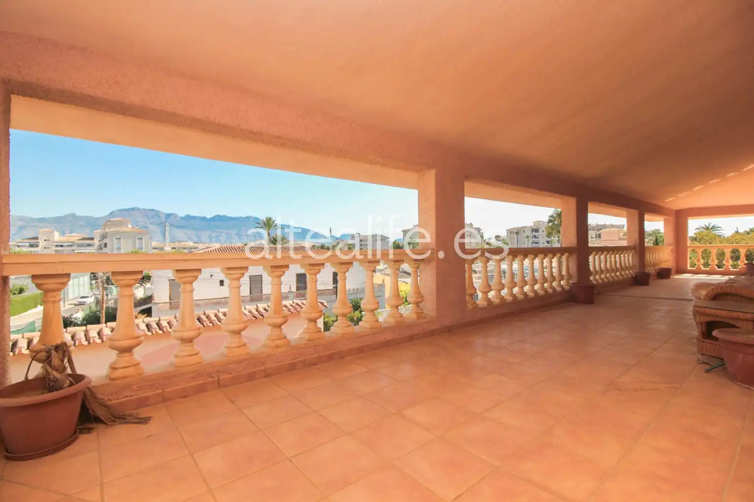 Vista exterior de Casa o chalet en venta en L'Alfàs del Pi con Aire acondicionado, Calefacción y Jardín privado