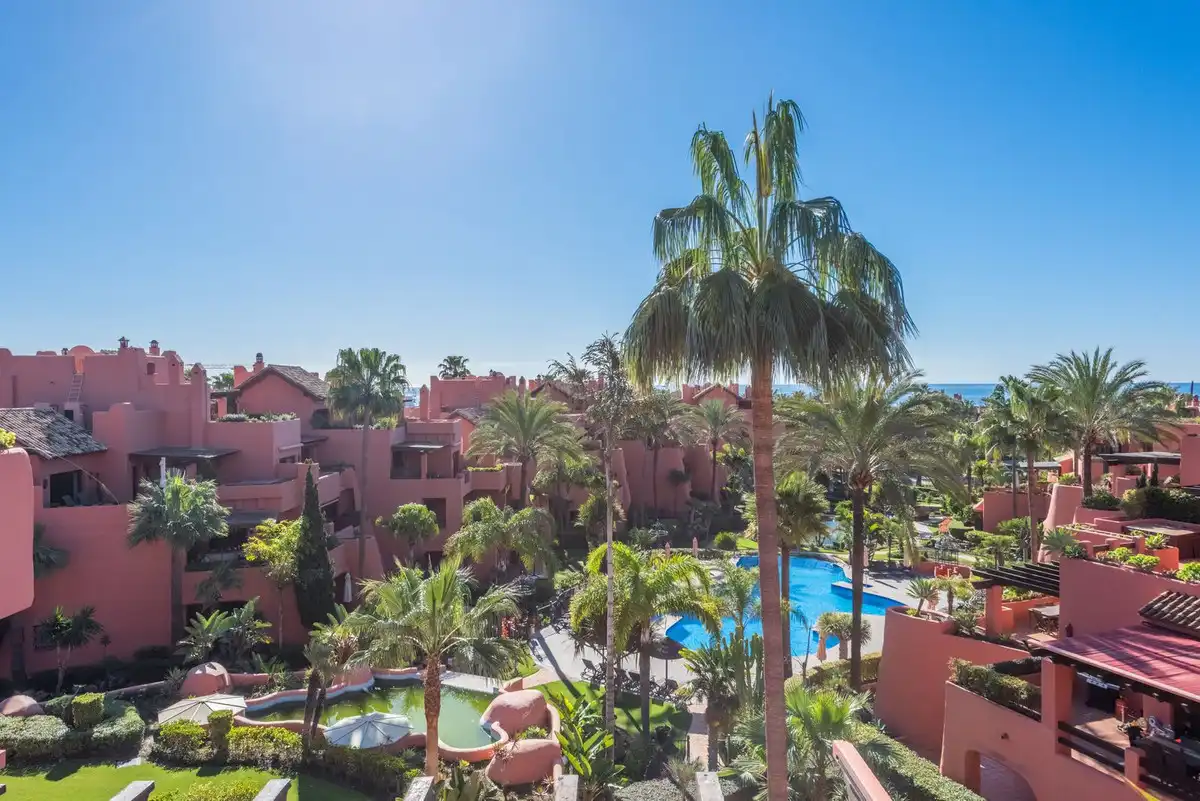 Penthouse with pool for sale in Selwo, imagen 5