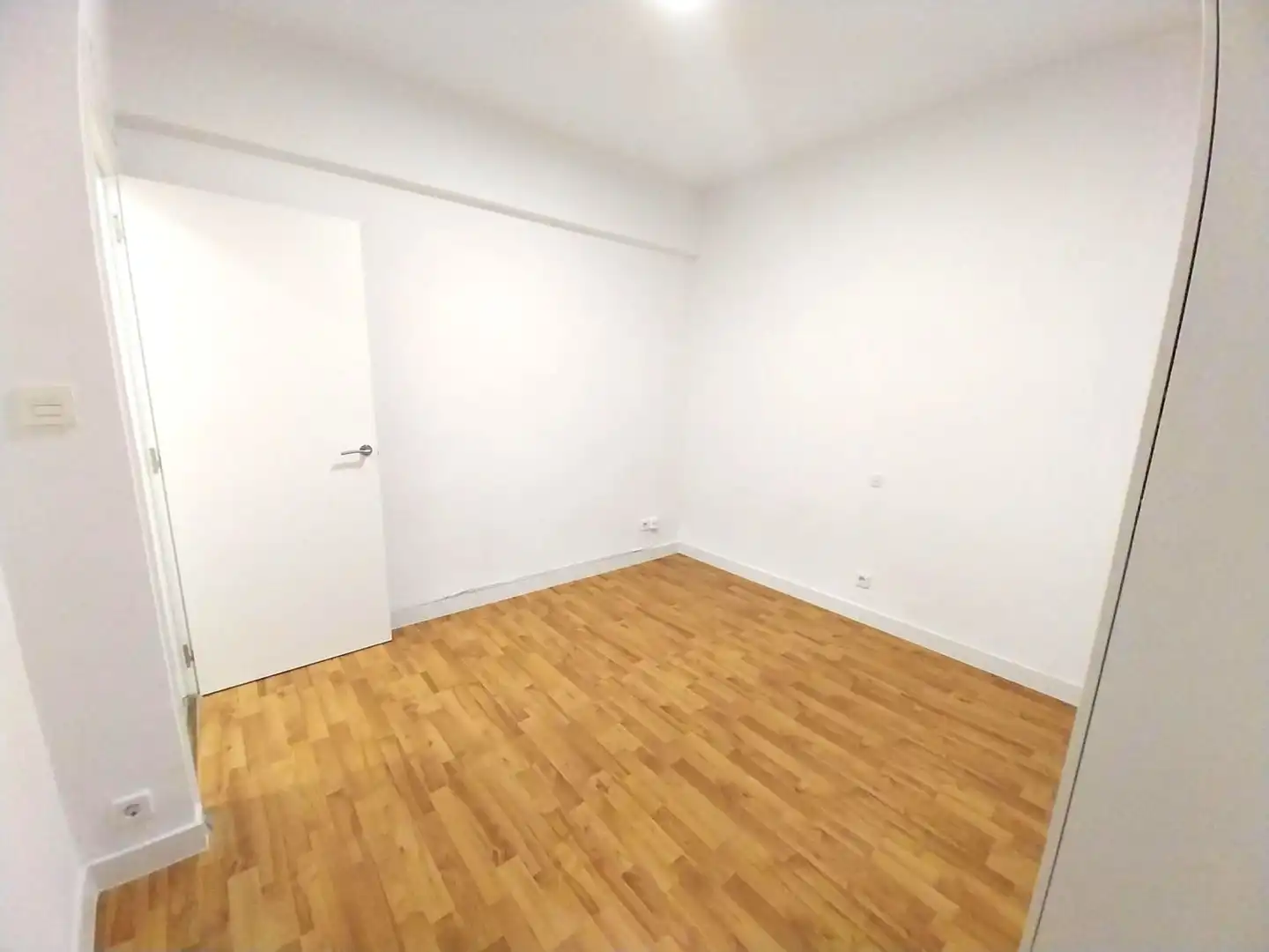 Dormitori de Pis en venda en Valladolid amb Calefacció, Parquet i Terrassa