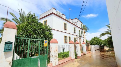 Foto 5 de Casa adosada en venta en Avenida de la Concepción, La Algaba, Sevilla